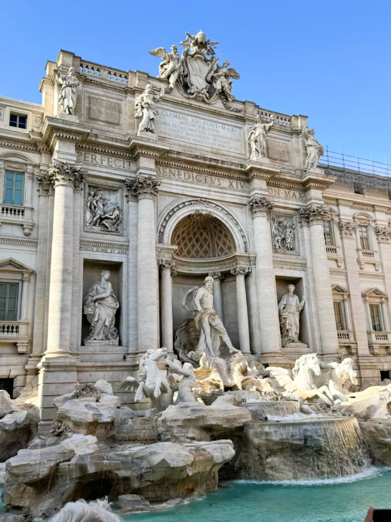 trevi fountain